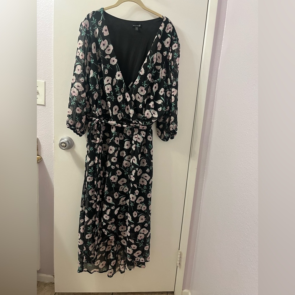As U Wish Black and White Floral Long Sleeve Dress LIKE NEW